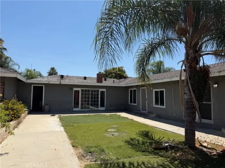 12520 Norton, Chino