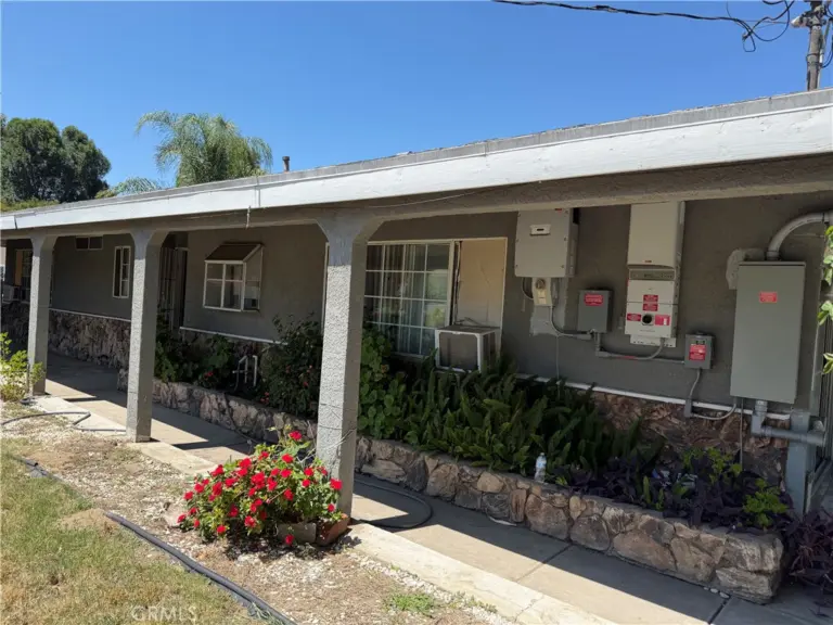 12520 Norton, Chino