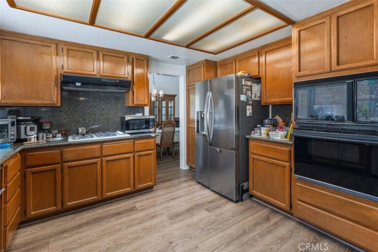 1307 Rockdale, Upland