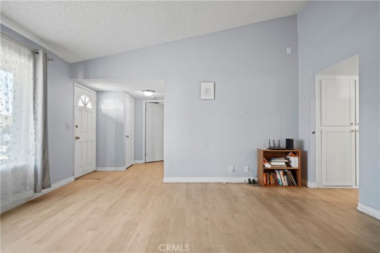 1328 W Jackson, Rialto
