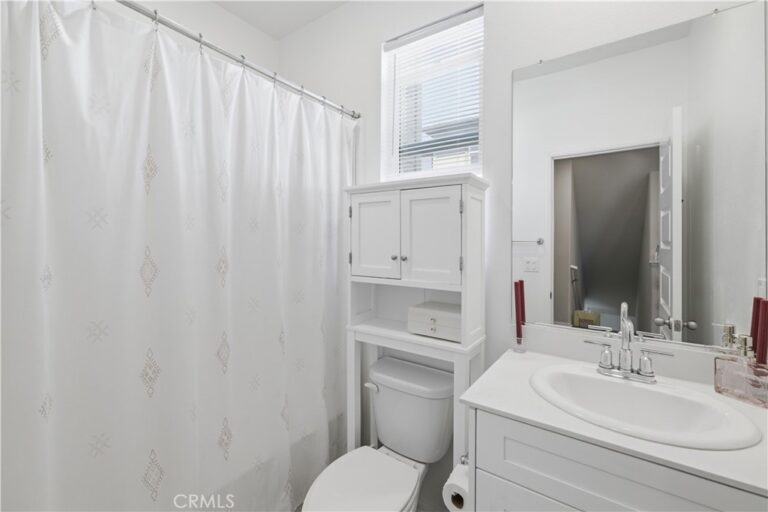 1329 Nimbus, Pomona