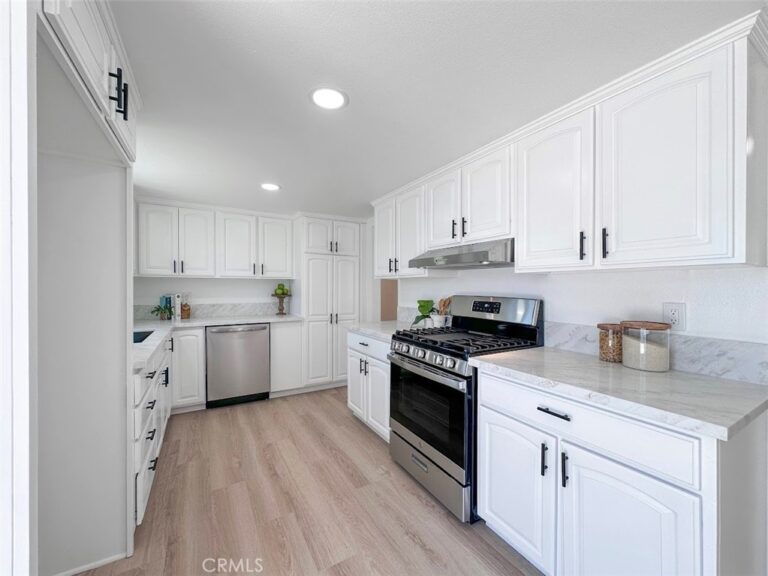 1363 Amador, Ontario