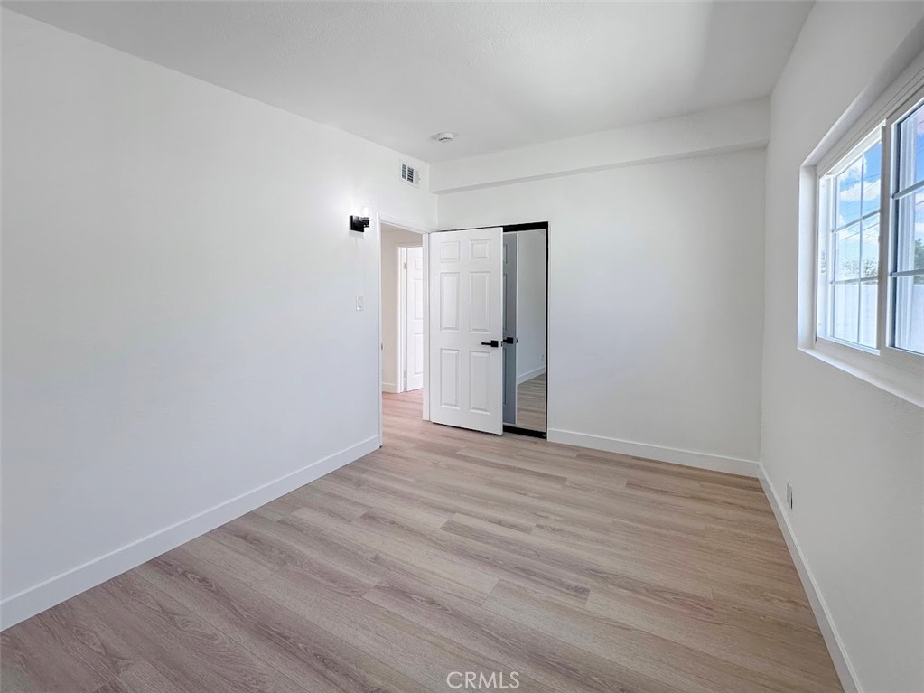 1363 Amador, Ontario