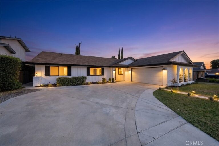 1370 Edgefield, Upland