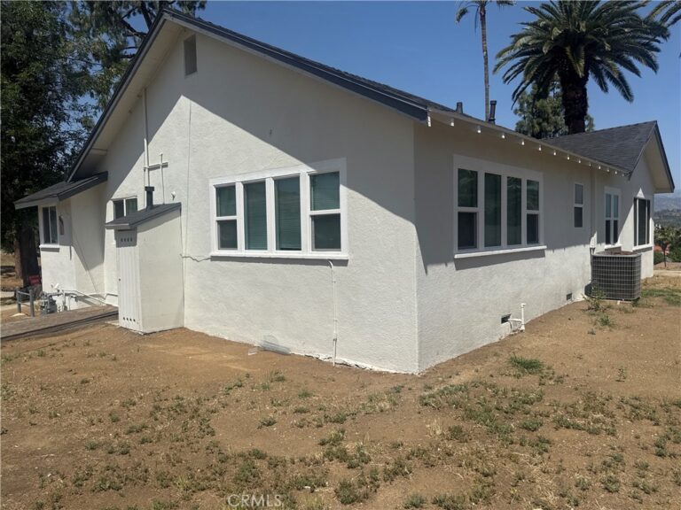 1390 Prospect, Pomona