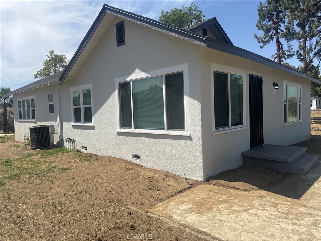 1390 Prospect, Pomona