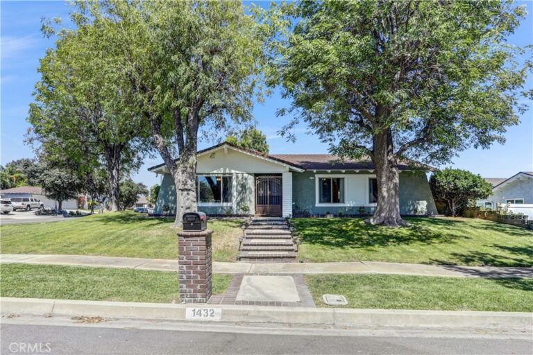 1432 N Erin Avenue, Upland