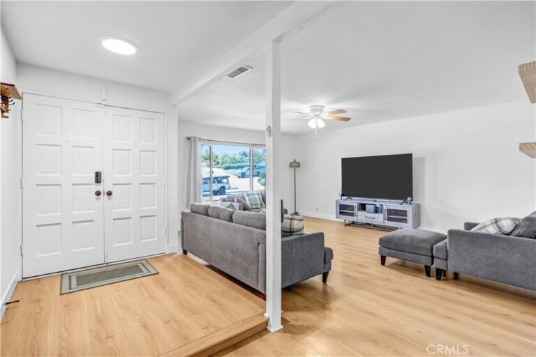 1432 N Erin Avenue, Upland