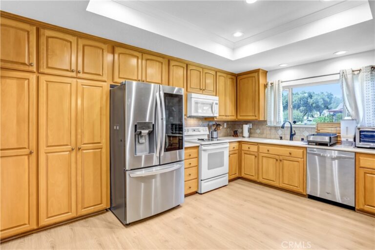 1432 N Erin Avenue, Upland