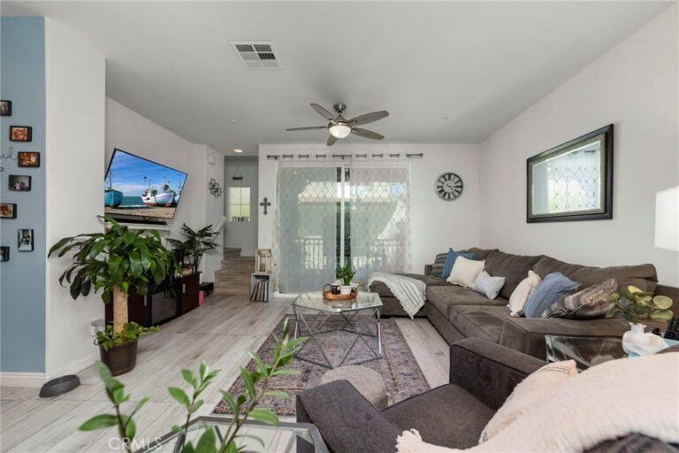 144 Royal Way, Upland