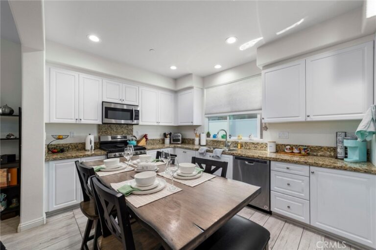 144 Royal Way, Upland
