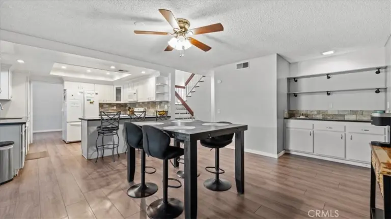 1445 E Bermuda Dunes, Ontario