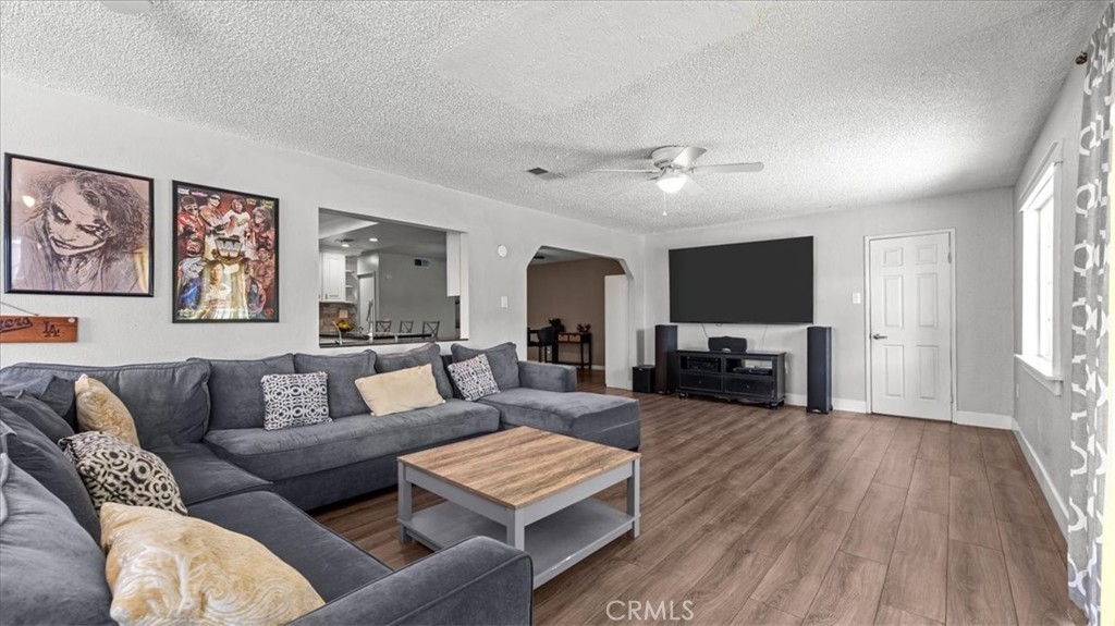 1445 E Bermuda Dunes, Ontario