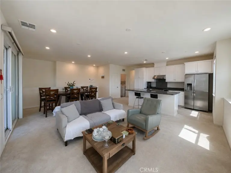 14549 Sienna, Eastvale