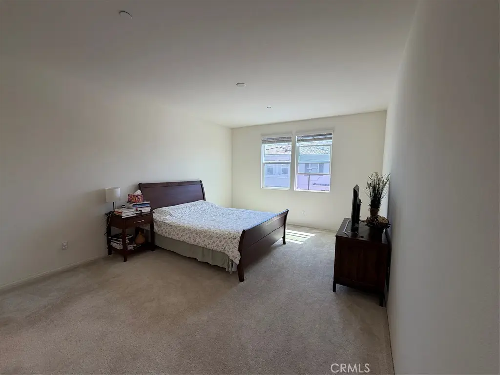 14549 Sienna, Eastvale