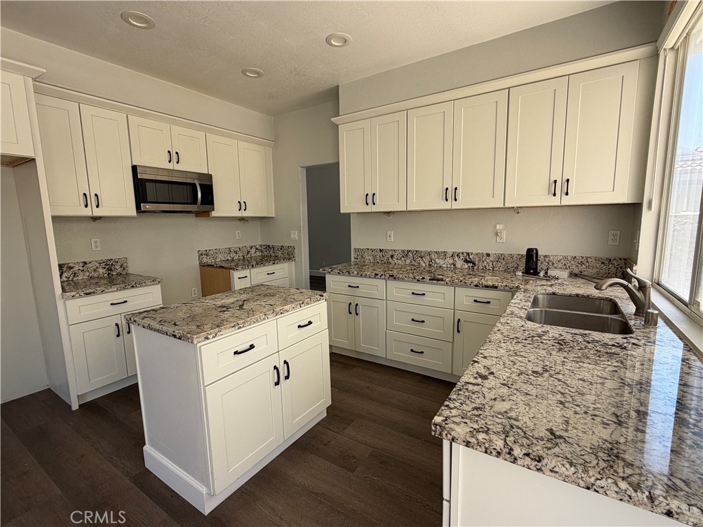 14870 Rodeo, Fontana