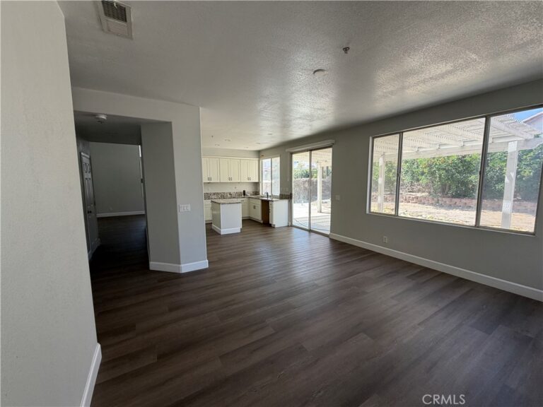 14870 Rodeo, Fontana