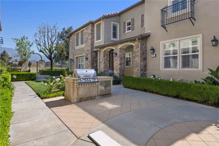 14975 S Highland Avenue #13, Fontana