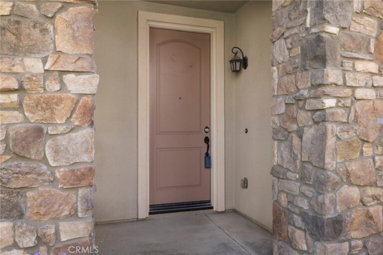 14975 S Highland Avenue #13, Fontana