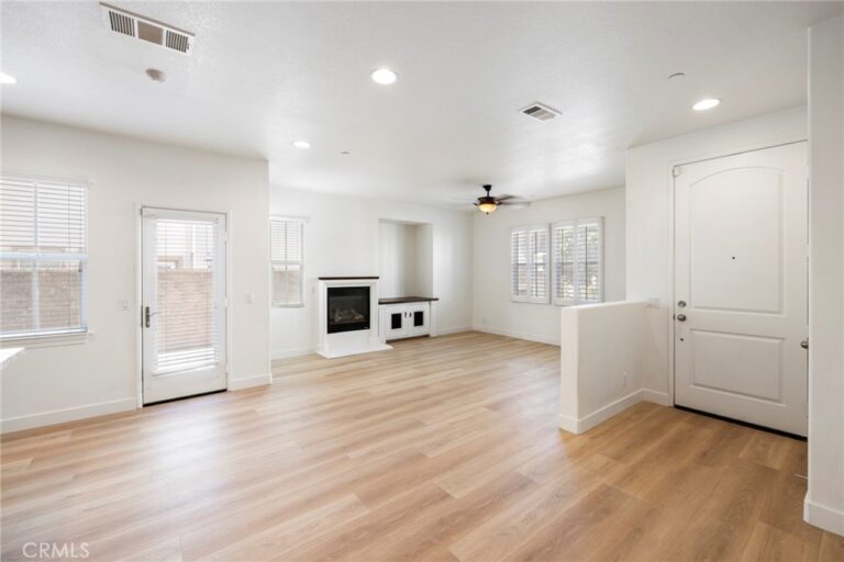 14975 S Highland Avenue #13, Fontana