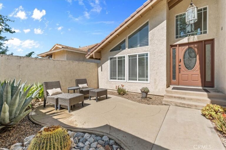 1579 Wedgewood Way, Upland