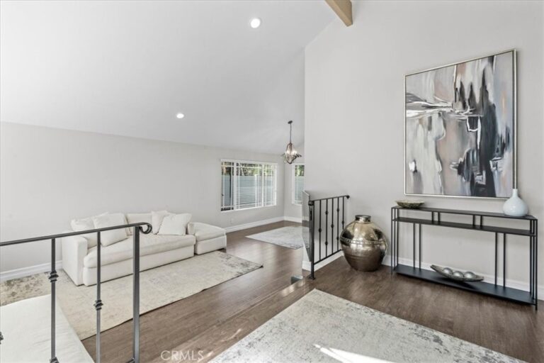 1579 Wedgewood Way, Upland
