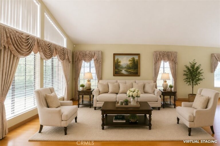 16 Sunset Ridge, Pomona