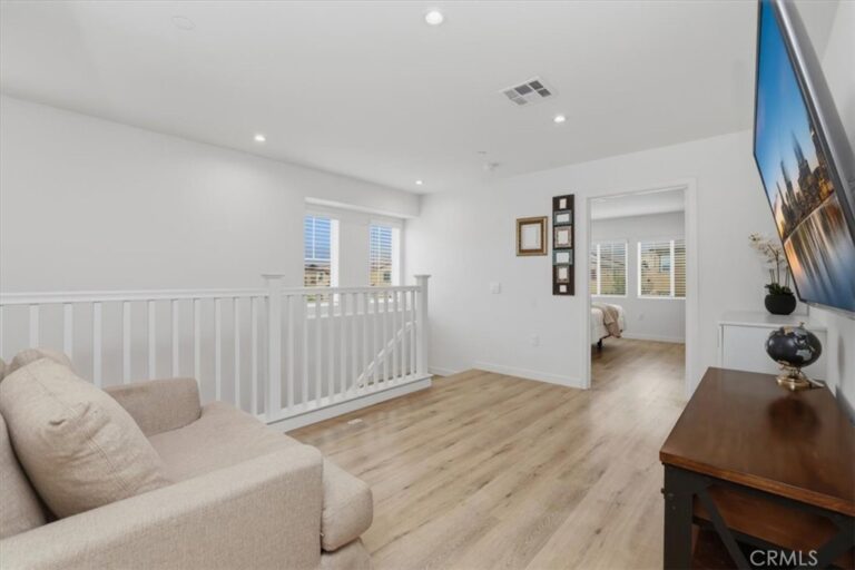 16080 Olivas Lane, Fontana
