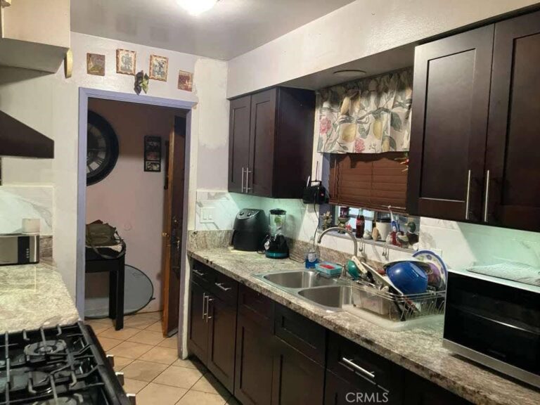 1609 CALATINA, Pomona