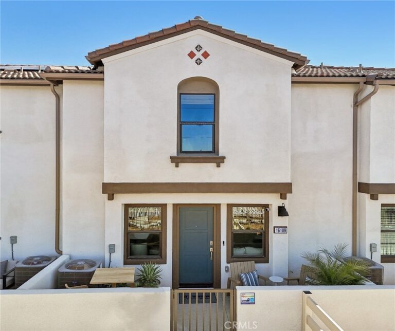 16115 Lumia Way, Fontana