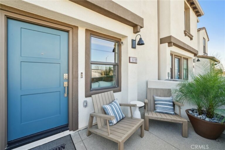 16135 Lumia Way, Fontana