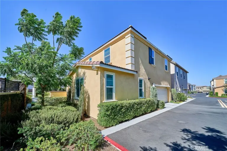 16378 Embark Way, Chino