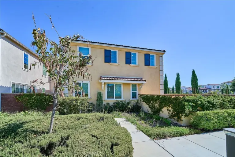 16378 Embark Way, Chino