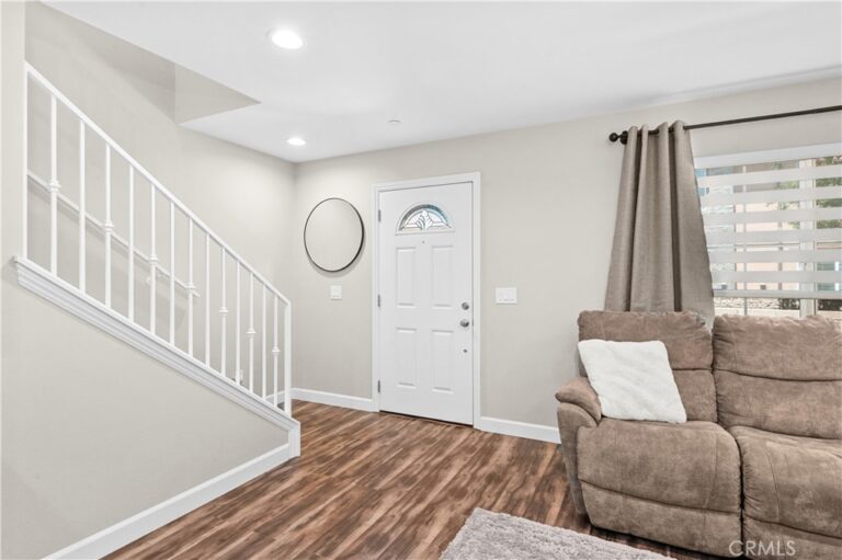 16408 Valencia #315, Fontana