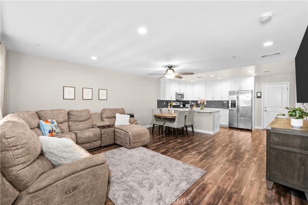 16408 Valencia #315, Fontana