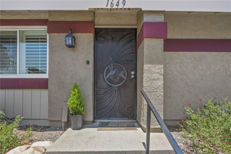 1649 Carmel, Upland