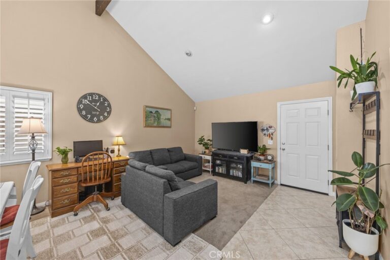 1649 Carmel, Upland
