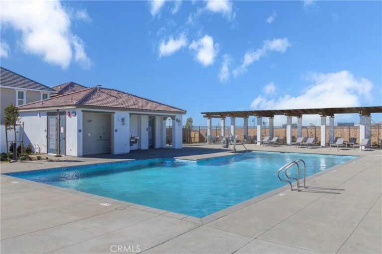 16547 Stone Pine Lane, Fontana