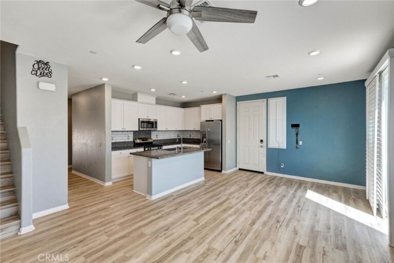 16571 Wyndham #11, Fontana