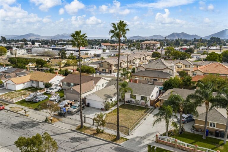 16591 Barbee Street, Fontana