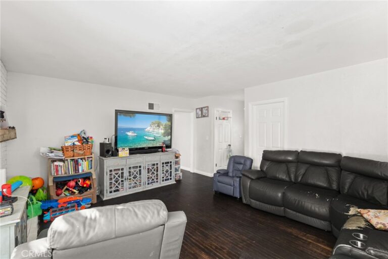 16591 Barbee Street, Fontana