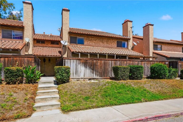 16600 Terrace #F, Fontana