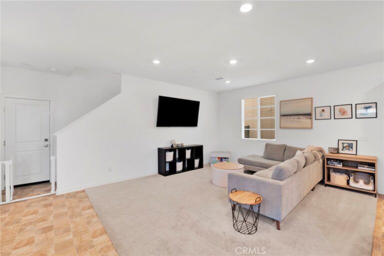 16604 Quince Lane, Fontana