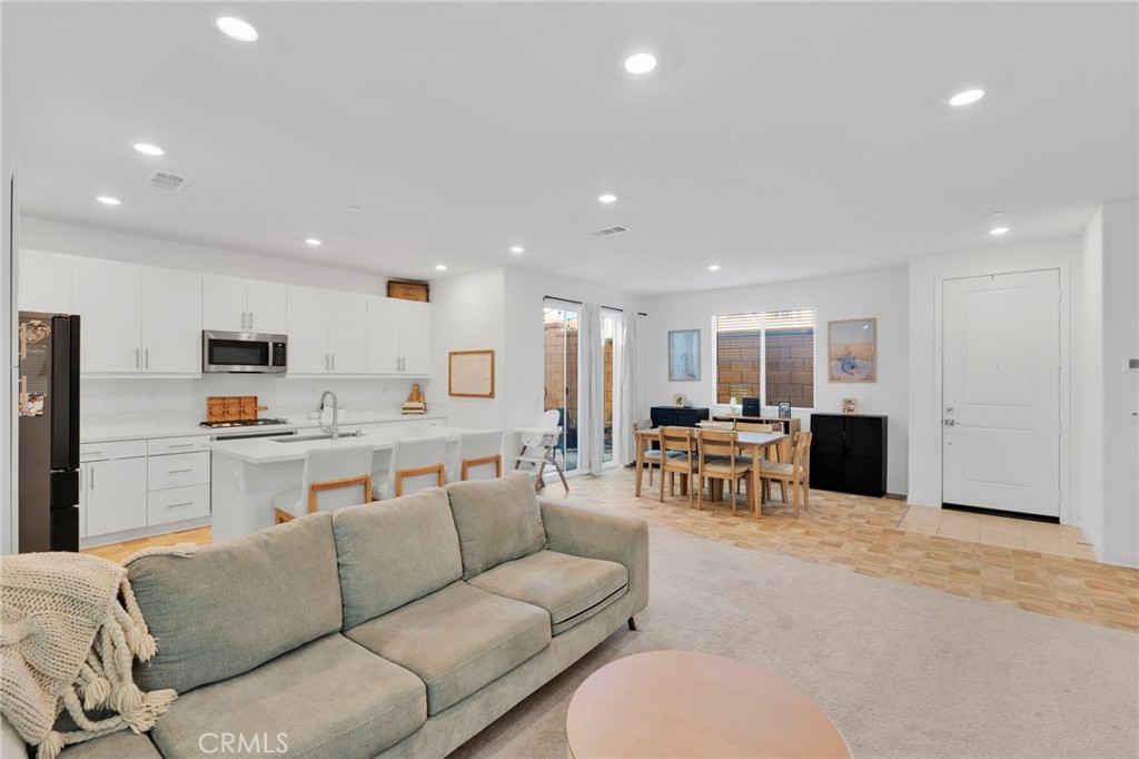 16604 Quince Lane, Fontana