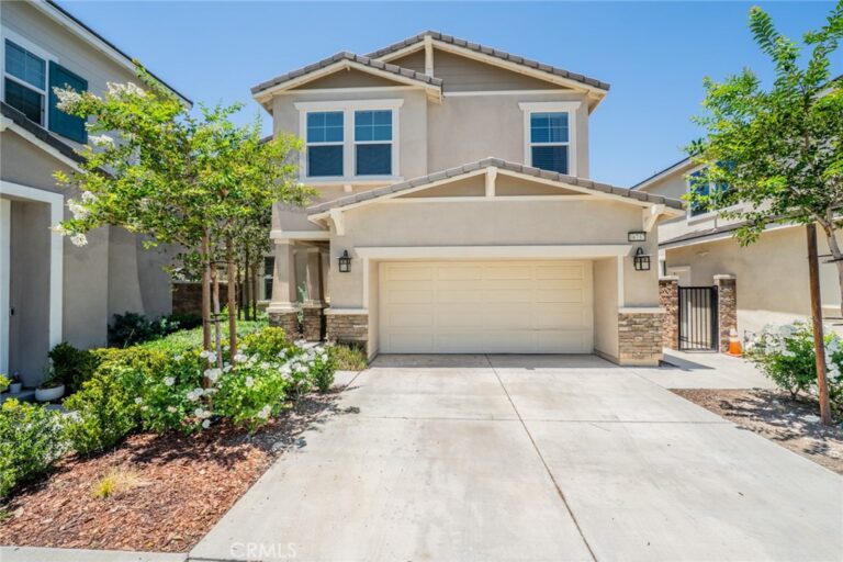 16737 Petrus, Fontana