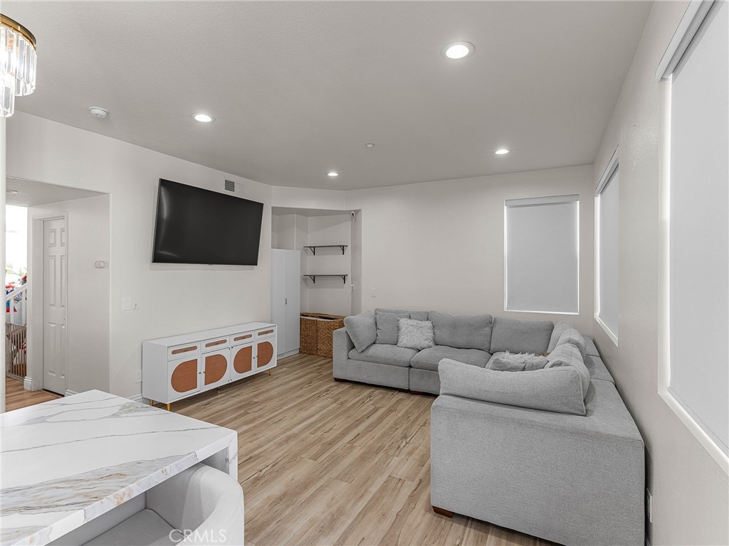 16938 Fern, Fontana