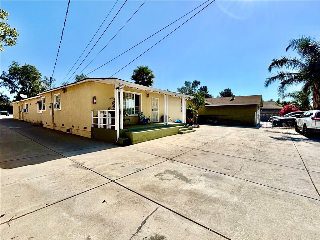 17032 Malaga Street, Fontana