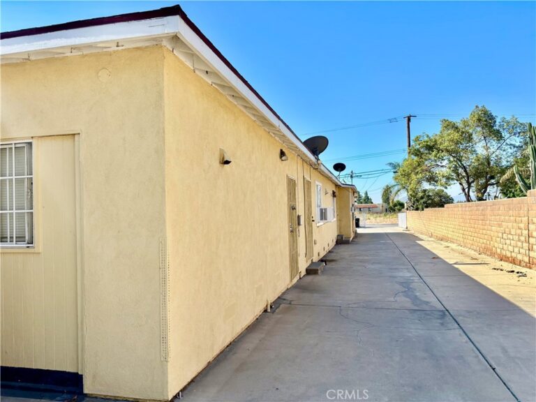 17032 Malaga Street, Fontana
