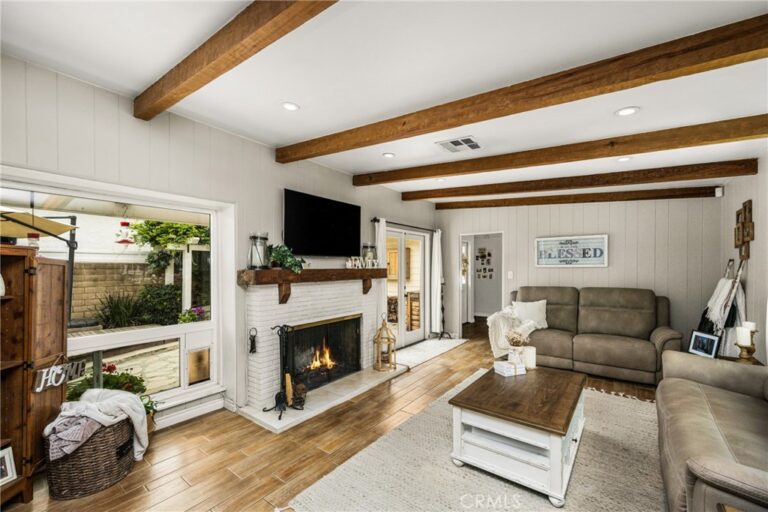 1706 Berkeley, Pomona