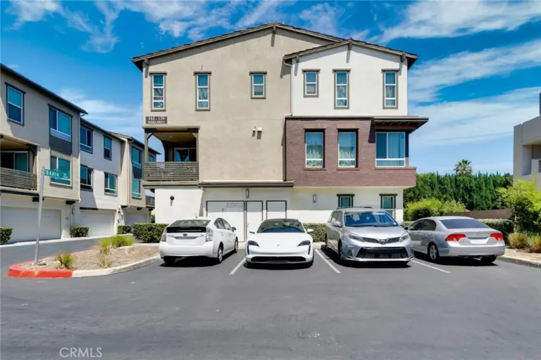 172 Bahia, Covina